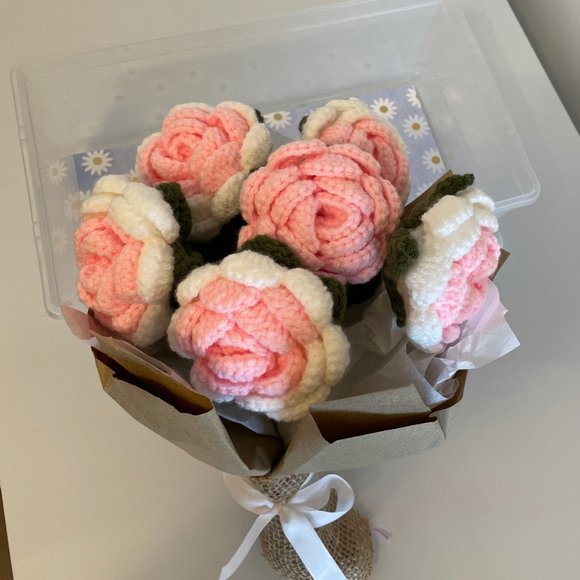 Handmade Crochet Bouquet (Roses) - Picture 9 of 13